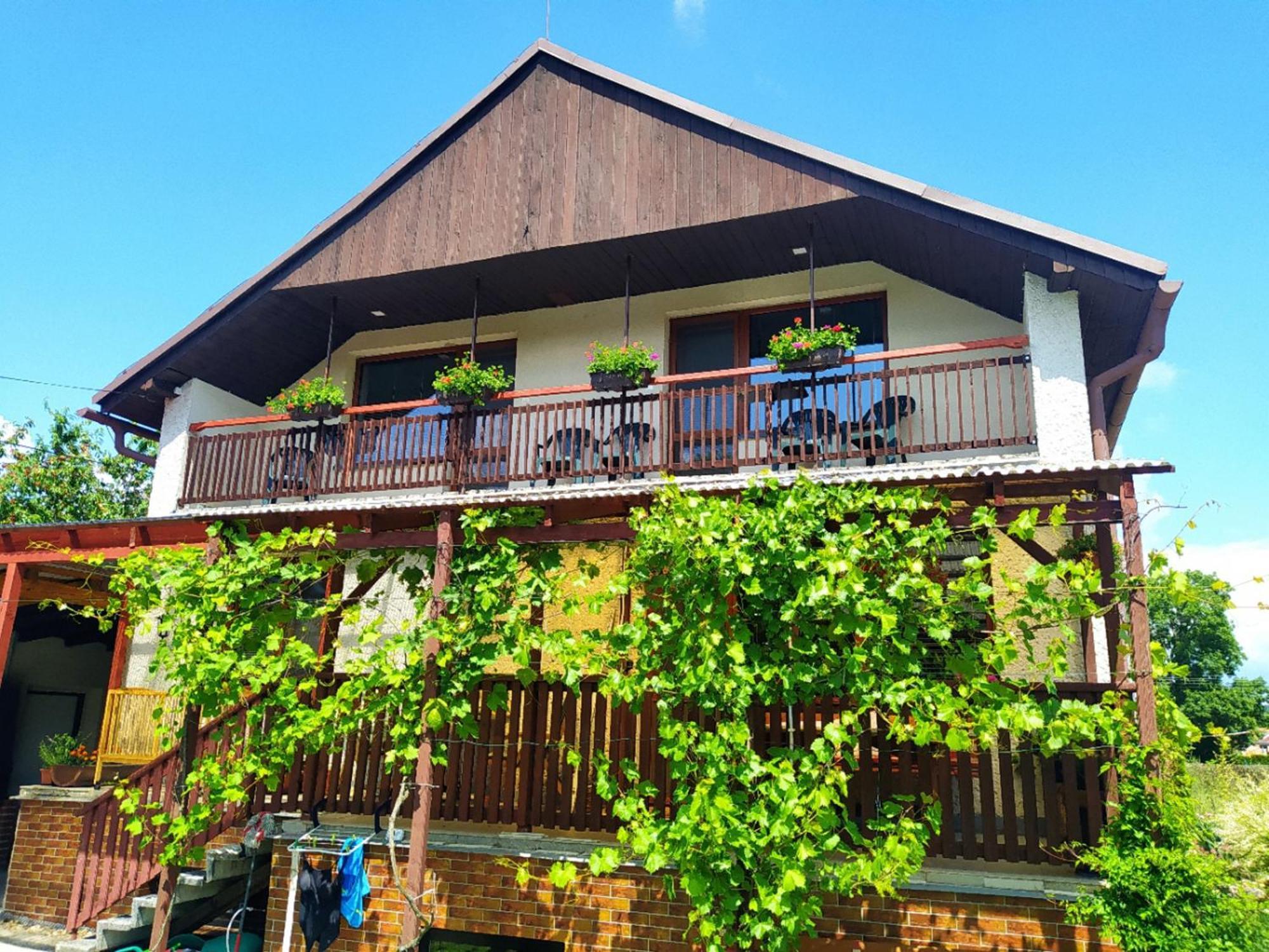 Apartman U Spycharu Bile Policany Zewnętrze zdjęcie